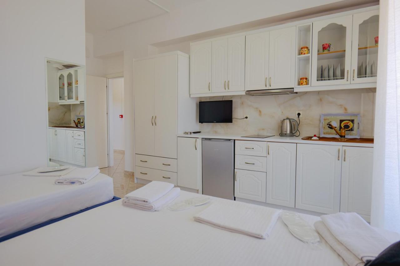 סרנדה Eleni Guest House מראה חיצוני תמונה