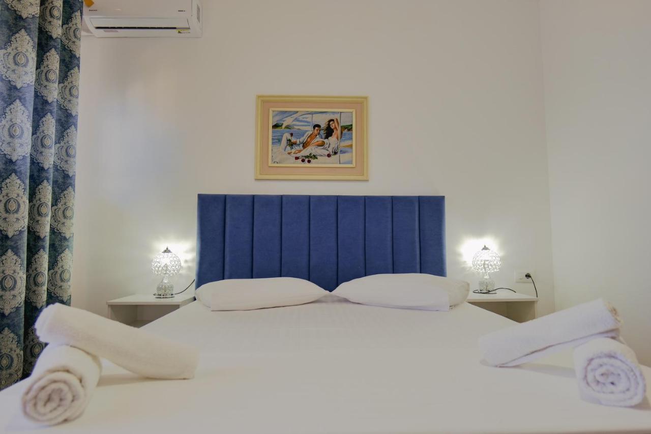 סרנדה Eleni Guest House מראה חיצוני תמונה