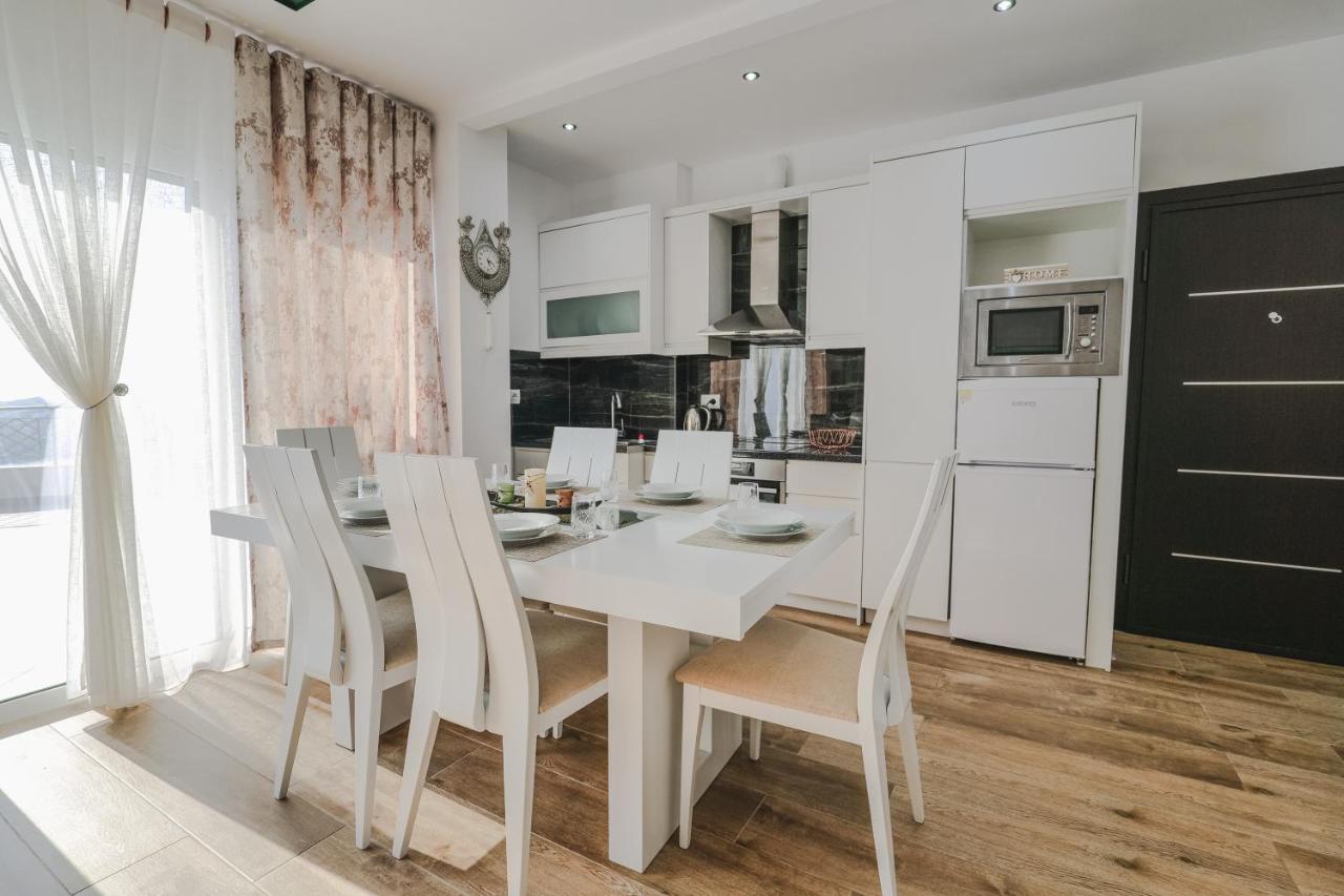 סרנדה Eleni Guest House מראה חיצוני תמונה