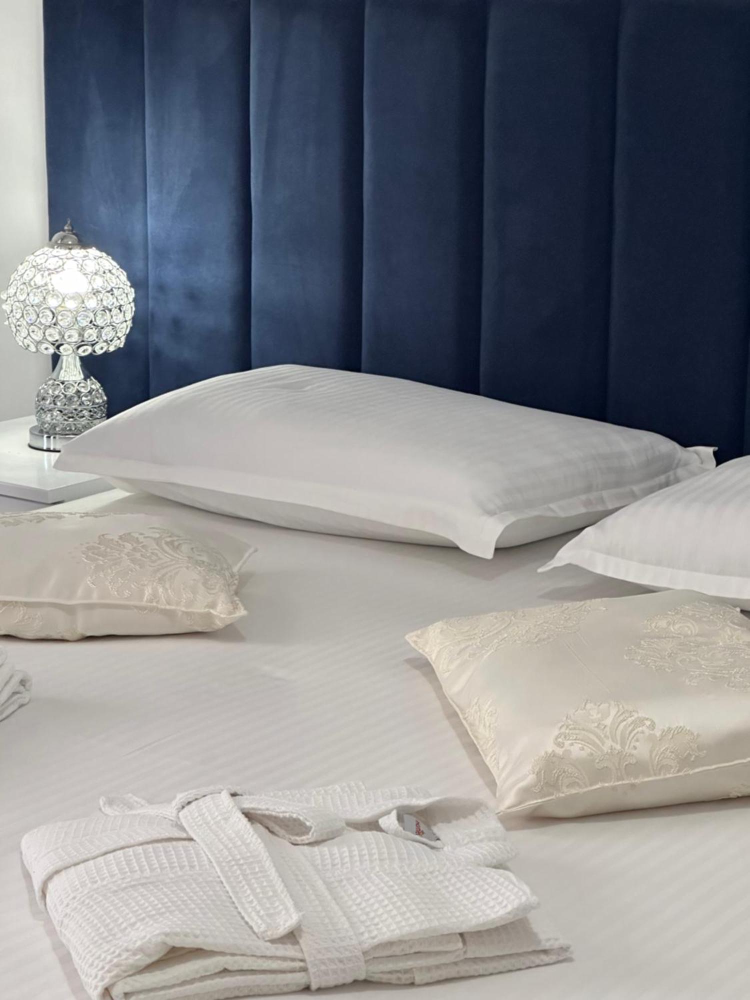 סרנדה Eleni Guest House מראה חיצוני תמונה