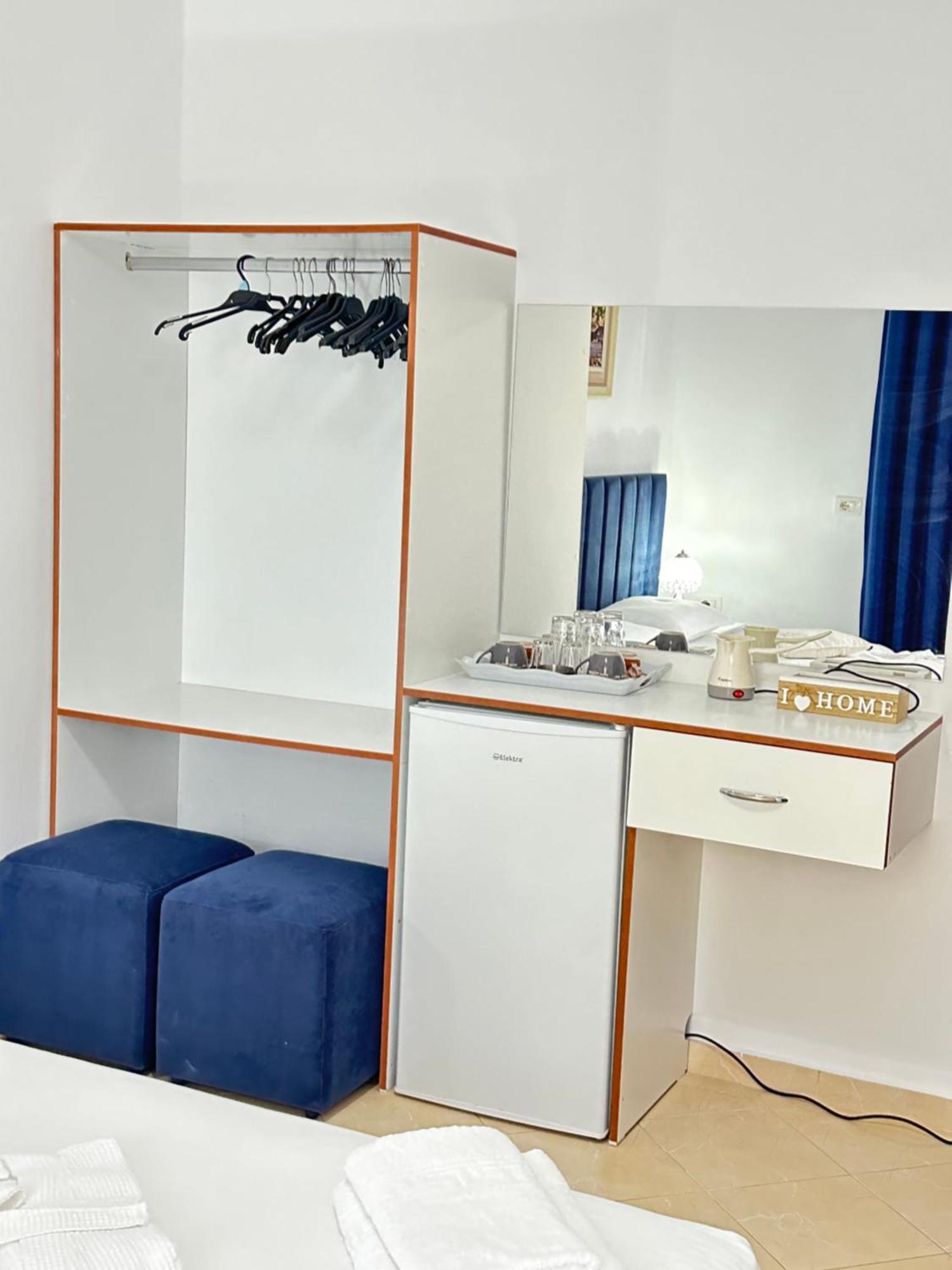 סרנדה Eleni Guest House מראה חיצוני תמונה