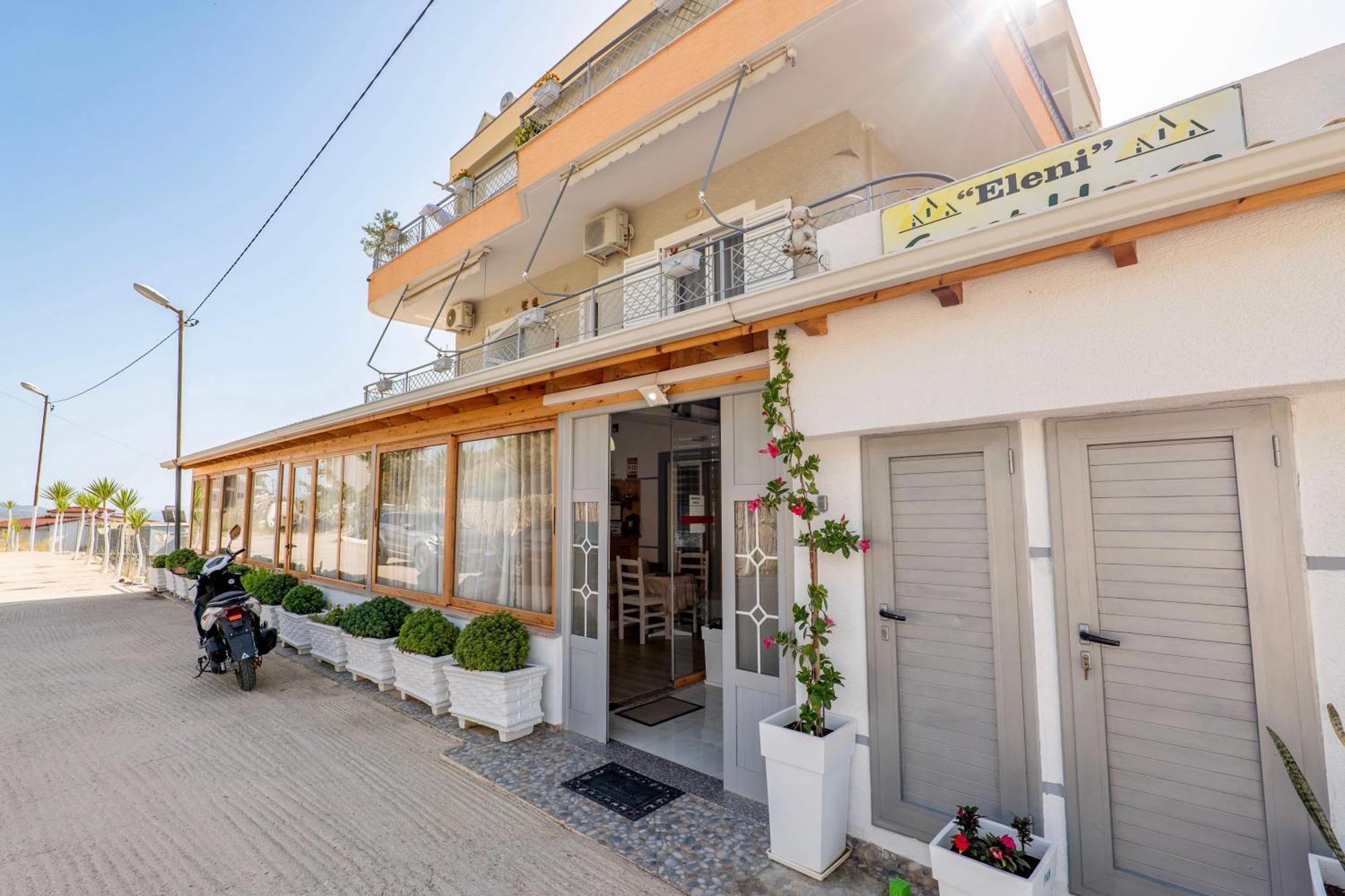סרנדה Eleni Guest House מראה חיצוני תמונה