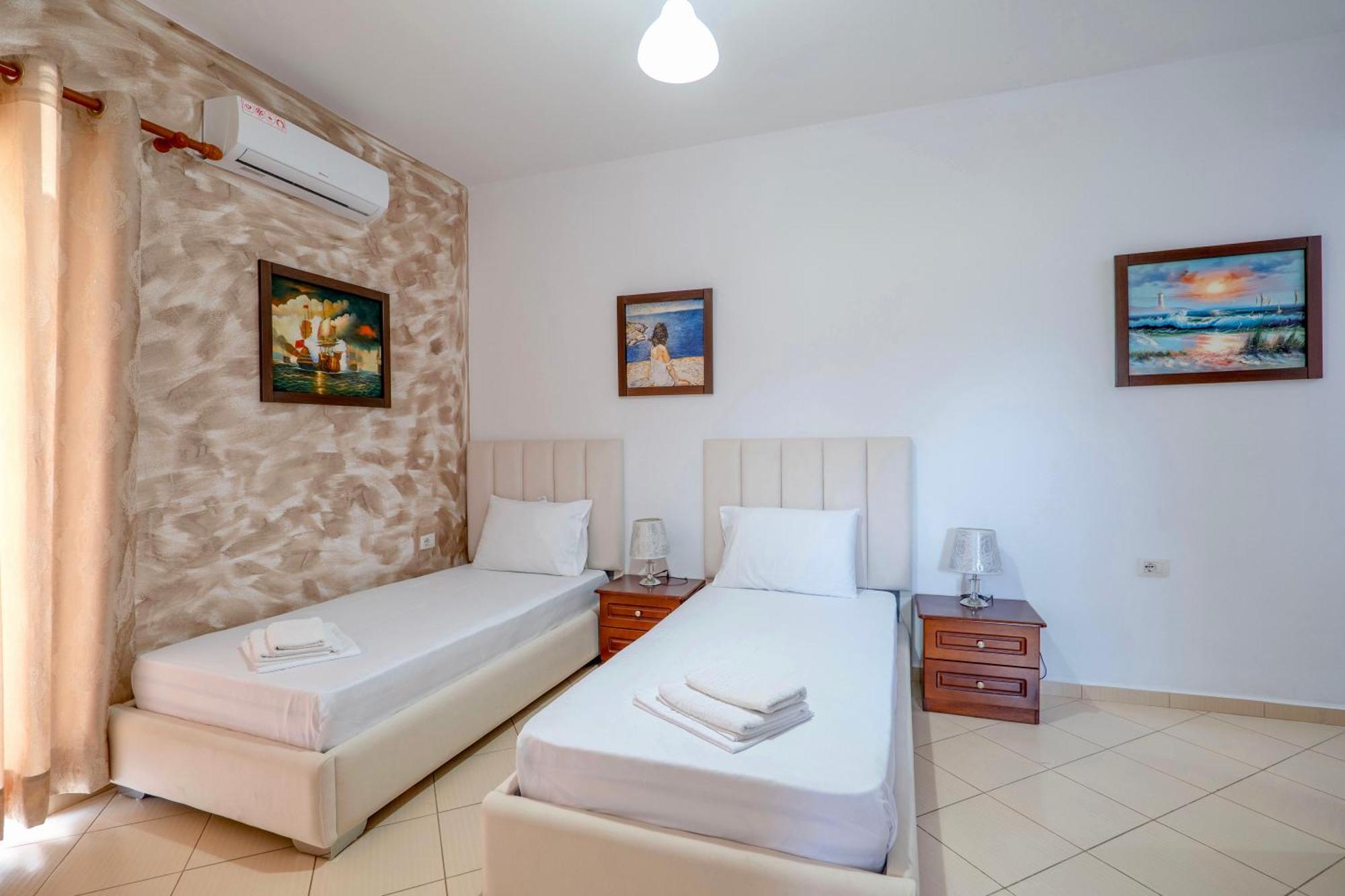 סרנדה Eleni Guest House מראה חיצוני תמונה