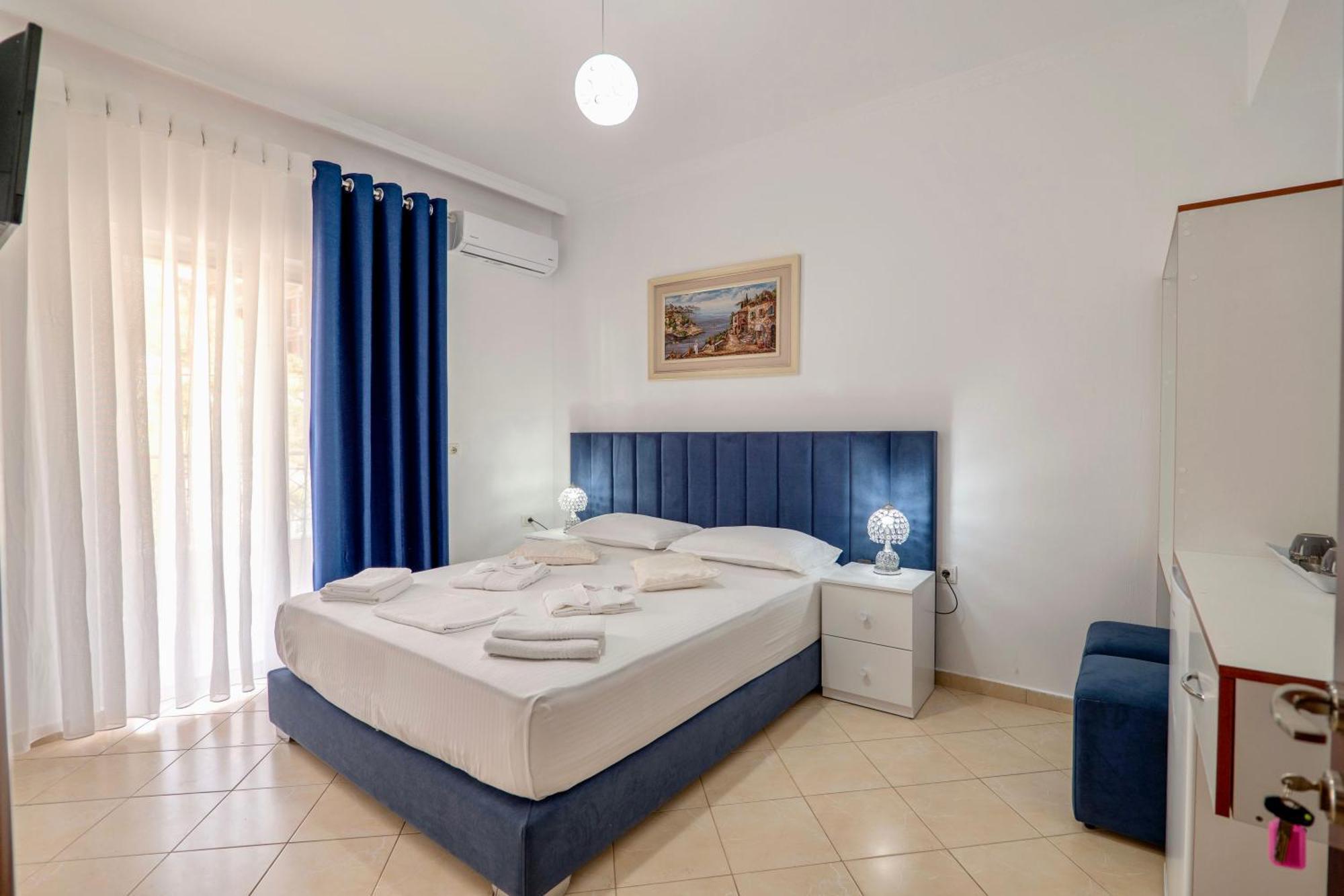 סרנדה Eleni Guest House מראה חיצוני תמונה